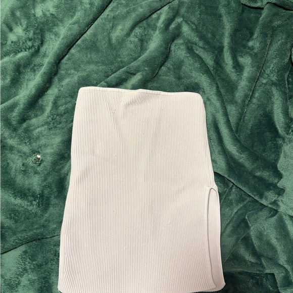 White Ribbed Top - Picture 1 of 2